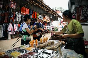 BIB: 
                            <button type="button" onclick="openModal(25388686)" class="btn btn-primary btn-sm float-right btn-popup" data-toggle="modal" data-target=".modal-high-quality">
                        <i class="fas fa-shopping-cart"></i> Add to Cart
                    </button>
                                            <button type="button" onclick="isThisMe(25388686, true)" class="btn btn-success btn-sm float-right btn-popup btn-isme hidden" data-toggle="tooltip" data-placement="bottom" title="นี่คือรูปของคุณใช่ไหม คลิกที่นี่เพื่อเอาเข้าอัลบั้ม">
                        <i class="fas fa-plus"></i> Add to album
                    </button>
                    <button type="button" onclick="isThisMe(25388686, false)" class="btn btn-warning btn-sm float-right btn-popup btn-isnotme hidden">
                        <i class="fas fa-ban"></i> Remove from album
                    </button>